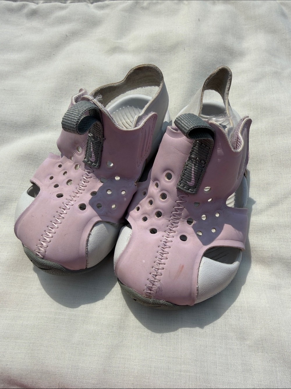 Nike Toddler Pink and White Closed-Toe Sandals